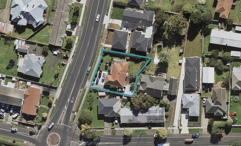 67 Kolmar Road, Papatoetoe, Auckland - Carousel 1