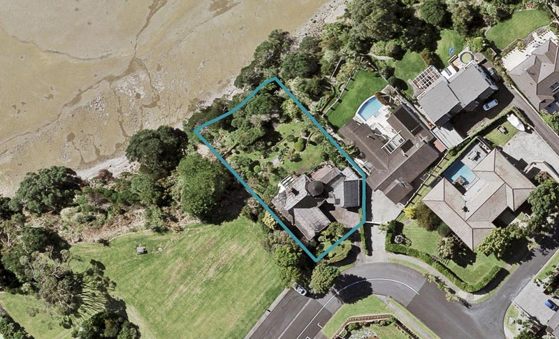 23 William Bryan Drive, Half Moon Bay, Auckland - Carousel 1