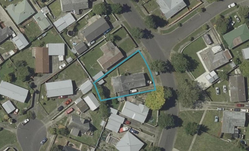 10 Robinson Crescent, Westbrook, Palmerston North - Carousel 1