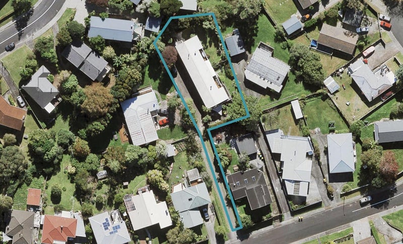 38 Hartley Terrace, Massey, Auckland - Carousel 1