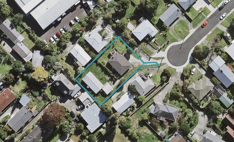 1/19 Raeben Avenue, Hillcrest, Auckland - Carousel 1