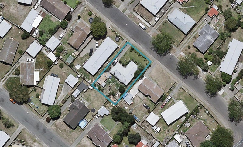 7 Columbus Crescent, Flaxmere, Hastings - Carousel 1