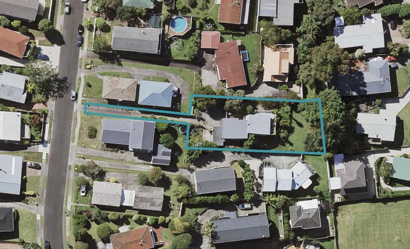 2/32 Knightsbridge Drive, Forrest Hill, Auckland - Carousel 1