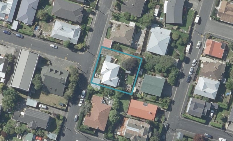 29 Whitby Street, Mornington, Dunedin - Carousel 1