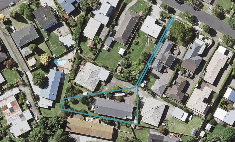 28A Riverlea Avenue, Pakuranga, Auckland - Carousel 1