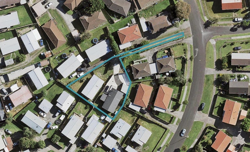 1/28 Kennington Drive, Clendon Park, Auckland - Carousel 1