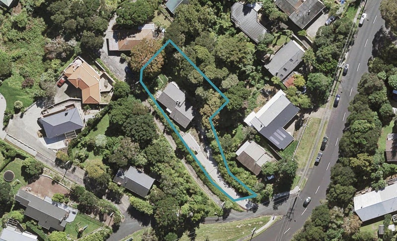 12 Archers Road, Glenfield, Auckland - Carousel 1
