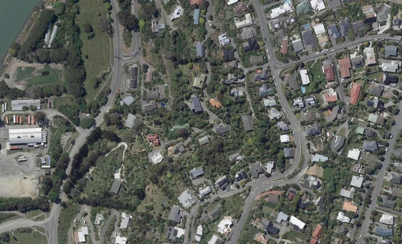 11 Osmond Lane, Mount Pleasant, Christchurch - Carousel 1