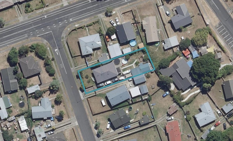 3 Magee Place, Chartwell, Hamilton - Carousel 1