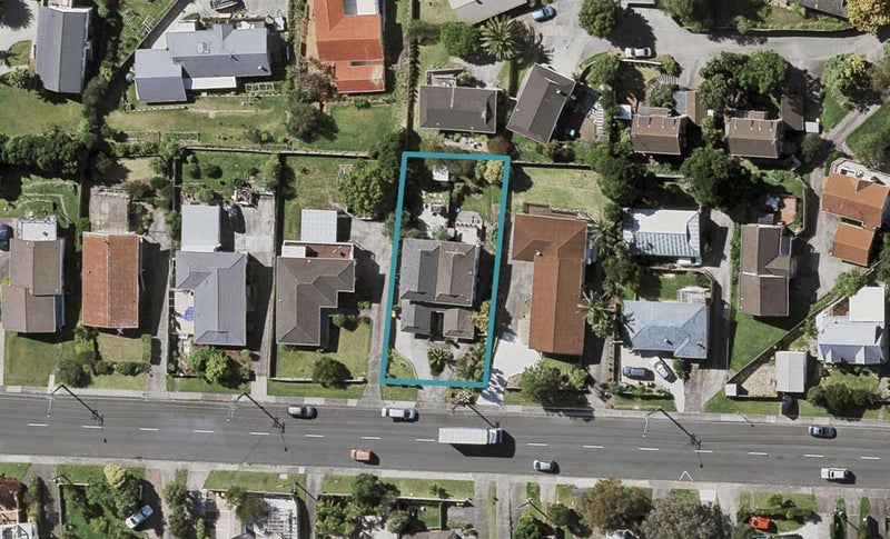 2/50A Target Road, Totara Vale, Auckland - Carousel 1