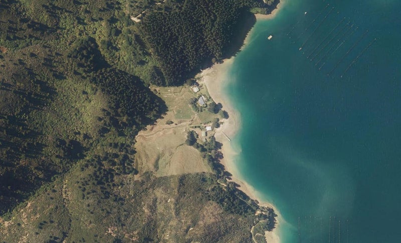 194 Waitata Bay, WAITATA, FRENCH PASS - Carousel 1