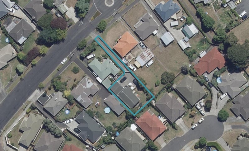 61A Mount View Road, Melville, Hamilton - Carousel 1