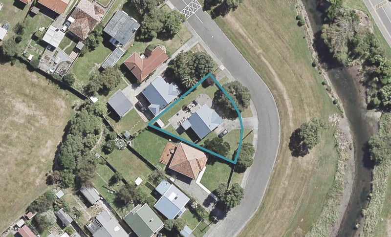 43 Riverside Drive, Waiwhetu, Lower Hutt - Carousel 1