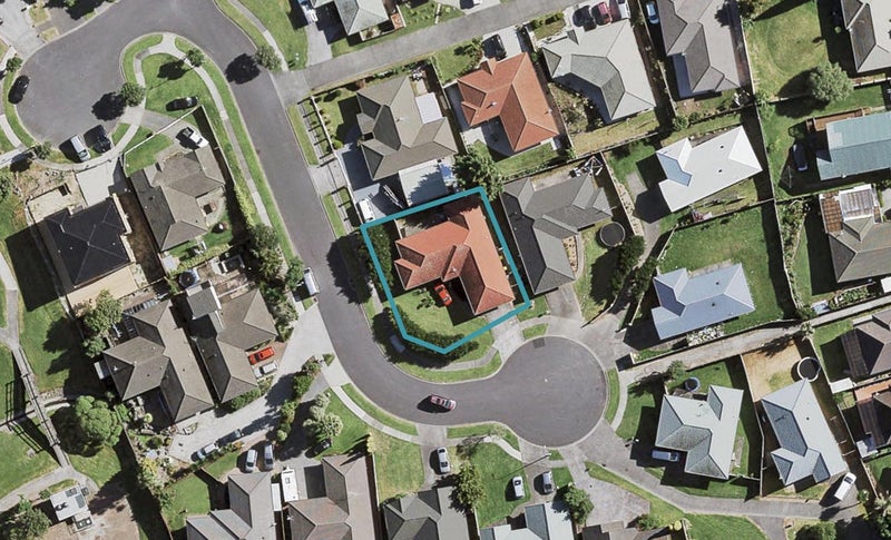56 Bellville Drive, Clendon Park, Auckland - Carousel 1