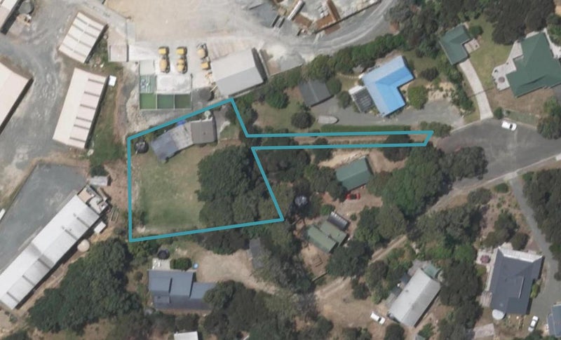 8 Pohutukawa Place, Mangawhai Heads, Mangawhai - Carousel 1