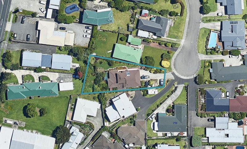 27 Claremont Terrace, Otumoetai, Tauranga - Carousel 1