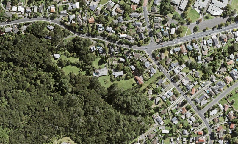 3/162 Godley Road, Titirangi, Auckland - Carousel 1
