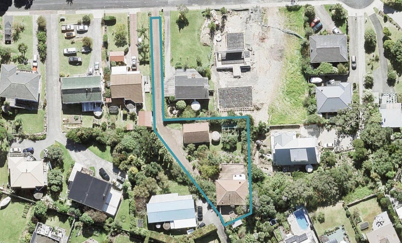 107 Pacific Parade, Army Bay, Whangaparaoa - Carousel 1