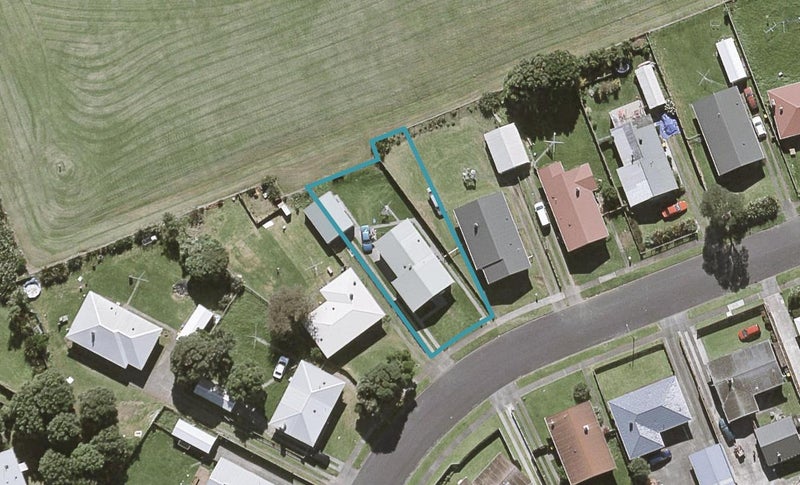 48 Marama Crescent, Spotswood, New Plymouth - Carousel 1