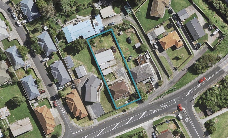 1/58 Orams Road, Hillpark, Auckland - Carousel 1