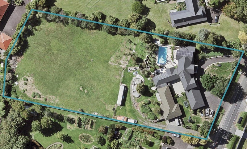 290 Point View Drive, Dannemora, Auckland - Carousel 1