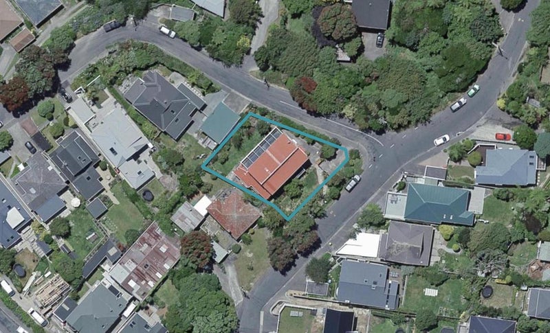 21 Woburn Road, Northland, Wellington - Carousel 1