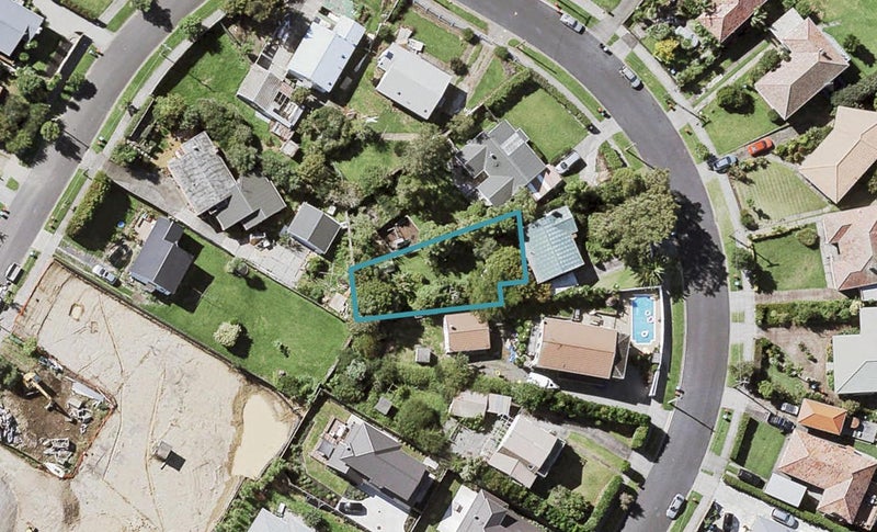 19A Silverton Avenue, Wai o Taiki Bay, Auckland - Carousel 1