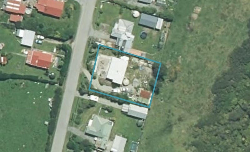18 Butlers Road, Hokitika - Carousel 1