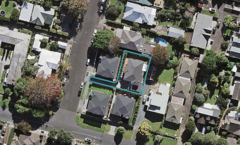 1C Bishop Street, Epsom, Auckland - Carousel 1