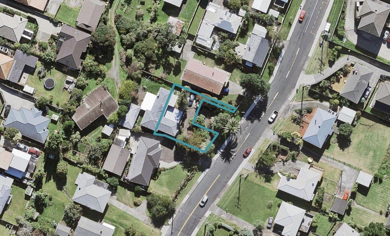1/24 Kelwyn Road, Kelston, Auckland - Carousel 1