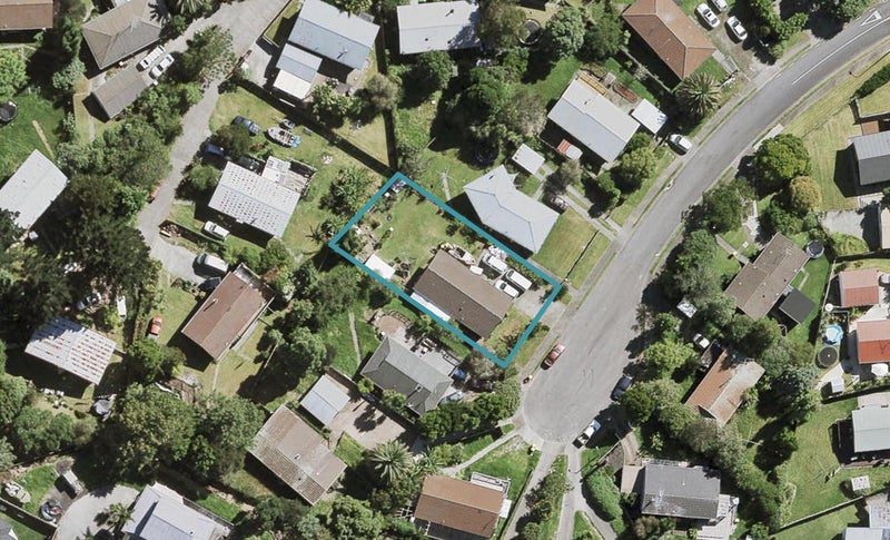 9 Arde Place, Massey, Auckland - Carousel 1