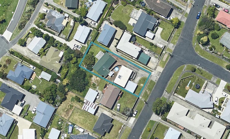 32A Manson Street, Gate Pa, Tauranga - Carousel 1