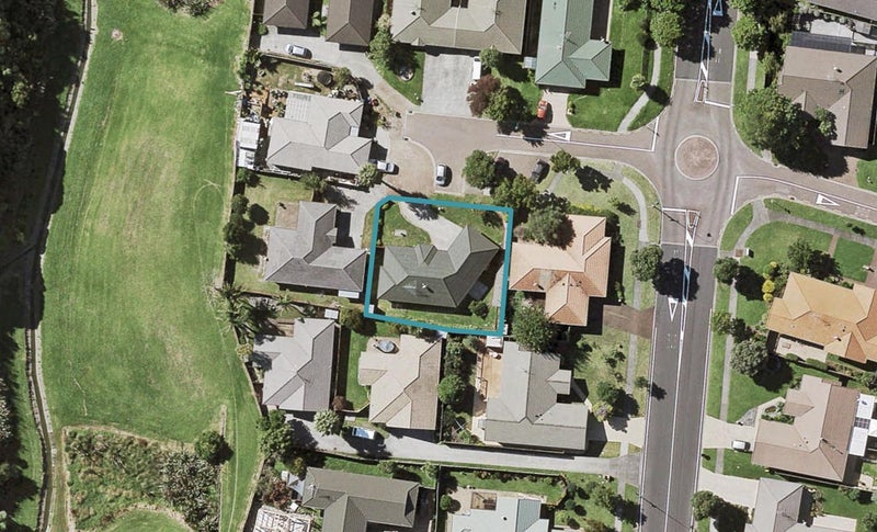 4 St Leger Close, Huntington Park, Auckland - Carousel 1
