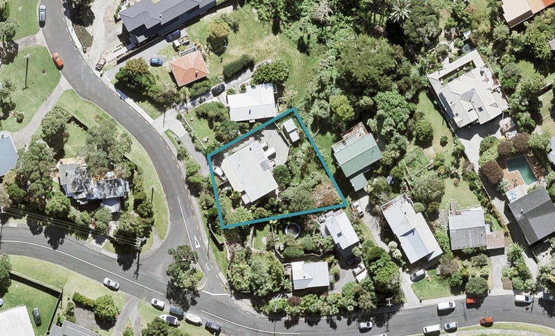 1A Long Bay Drive, Torbay, Auckland - Carousel 1
