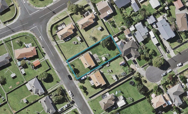 1 Plymouth Crescent, Bayswater, Auckland - Carousel 1