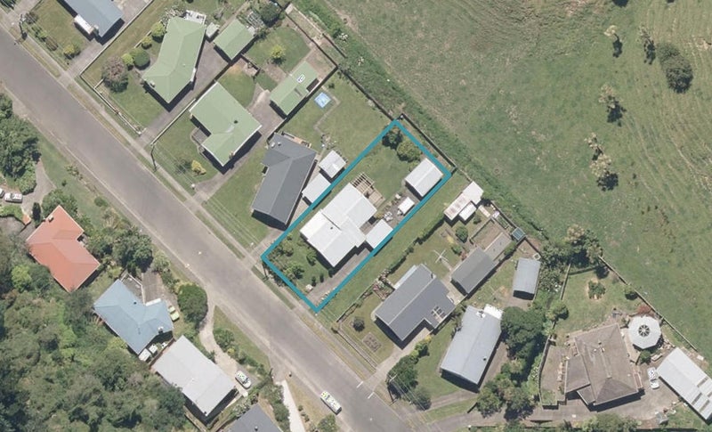 29 Turoa Road, Whanganui East, Whanganui - Carousel 1