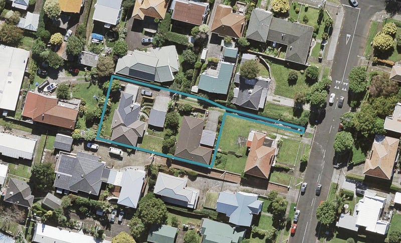 1/84 Parau Street, Mount Eden, Auckland - Carousel 1