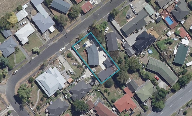 14 Sheridan Street, Silverdale, Hamilton - Carousel 1