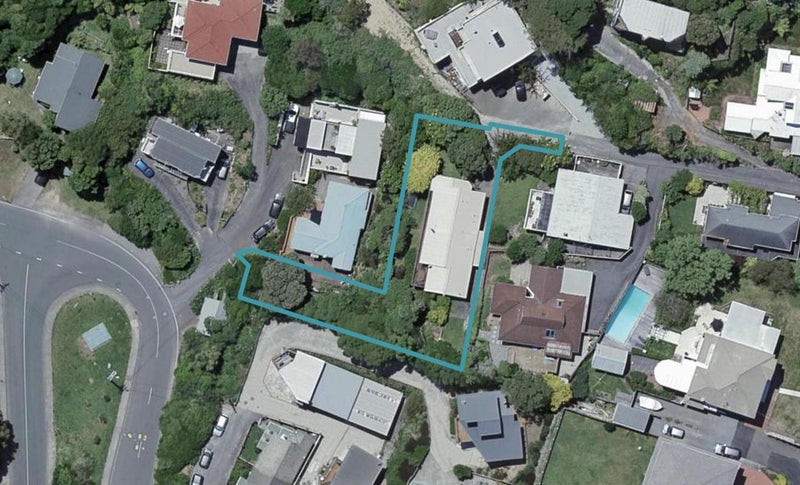 37 Seatoun Heights Road, Seatoun, Wellington - Carousel 1