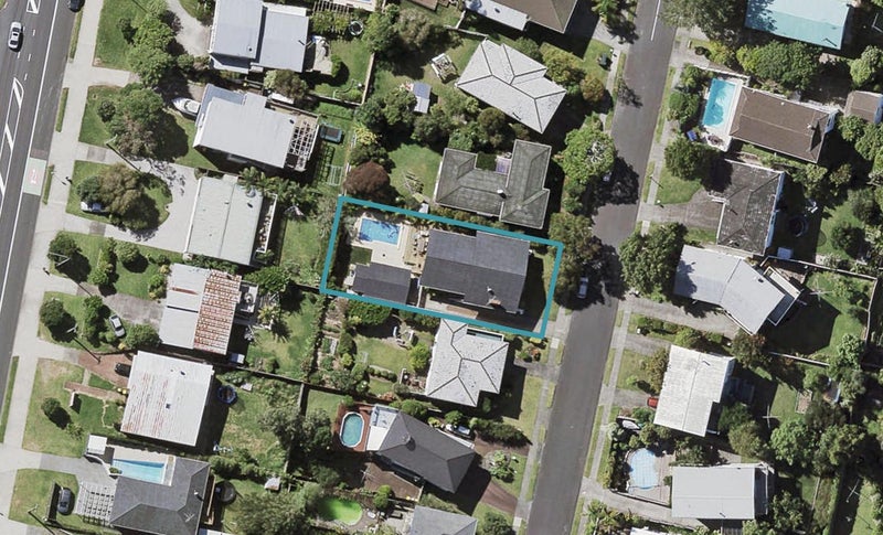 12 Ravenwood Drive, Forrest Hill, Auckland - Carousel 1