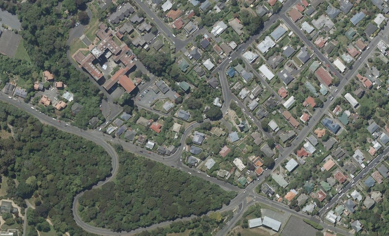11 Hatfield Street, Opoho, Dunedin - Carousel 1