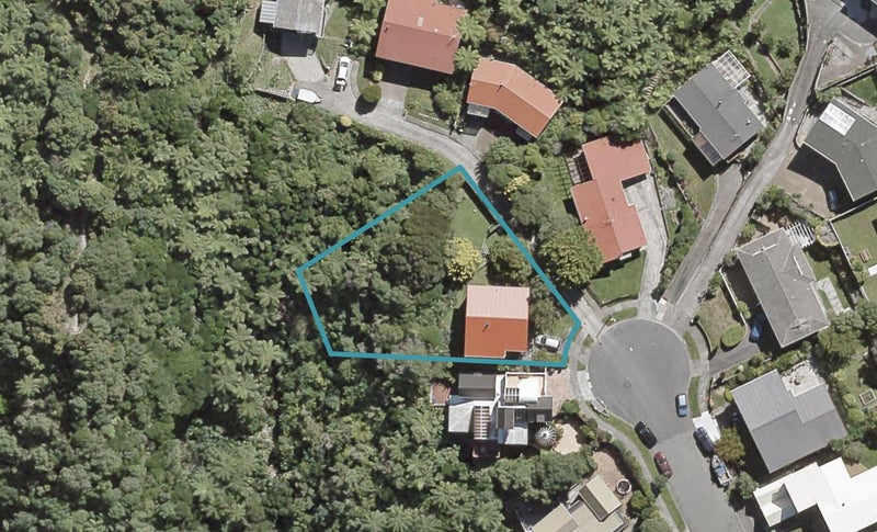 6 Hibiscus Grove, Maungaraki, Lower Hutt - Carousel 1