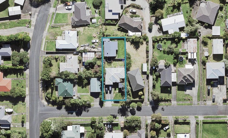 2 Reiman Street, New Lynn, Auckland - Carousel 1