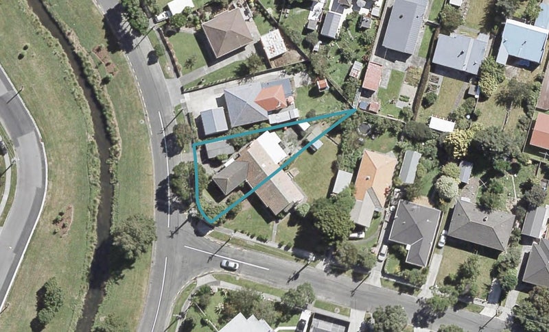 7 Hayward Terrace, Waiwhetu, Lower Hutt - Carousel 1