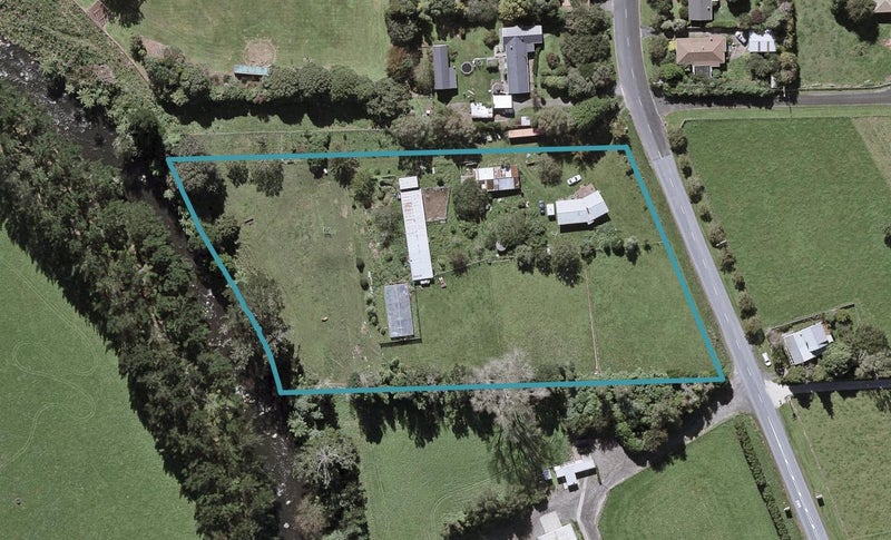 554 Richmond Road, LEPPERTON, NEW PLYMOUTH - Carousel 1