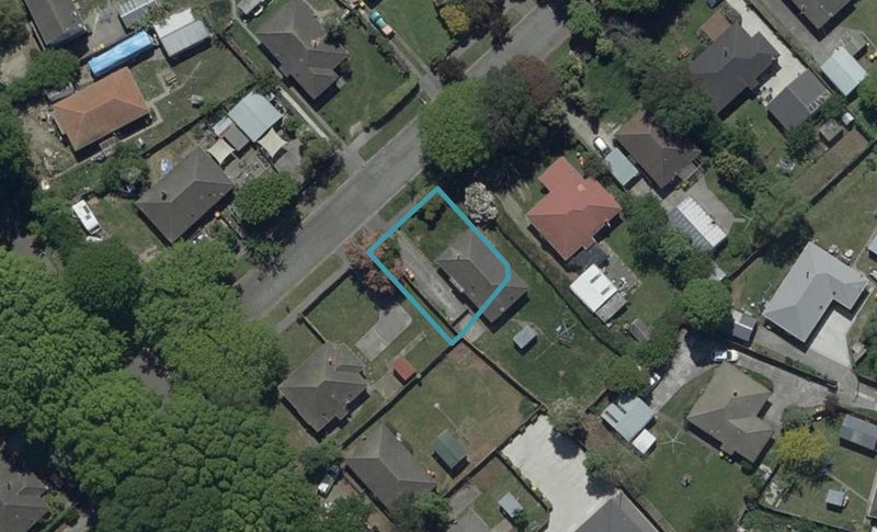 4 Attlee Crescent, Bryndwr, Christchurch - Carousel 1
