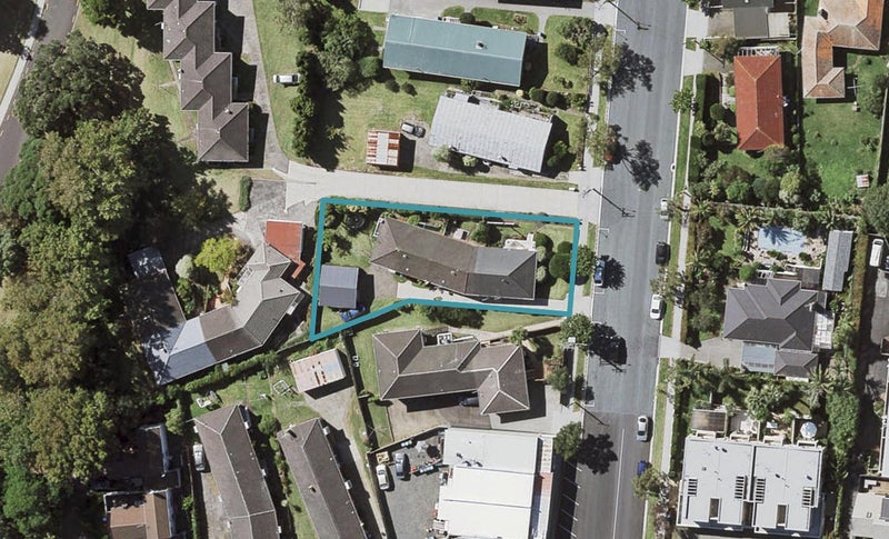 12B Dorchester Street, Meadowbank, Auckland - Carousel 1