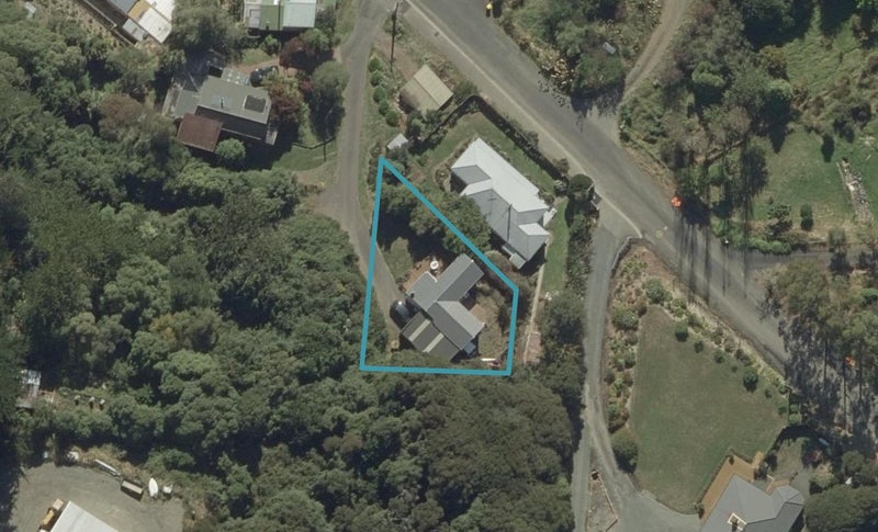 11 Melrose Street, Portobello, Dunedin - Carousel 1