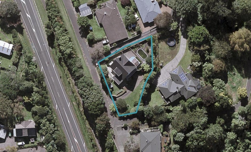 9 Welbourn Terrace, Welbourn, New Plymouth - Carousel 1
