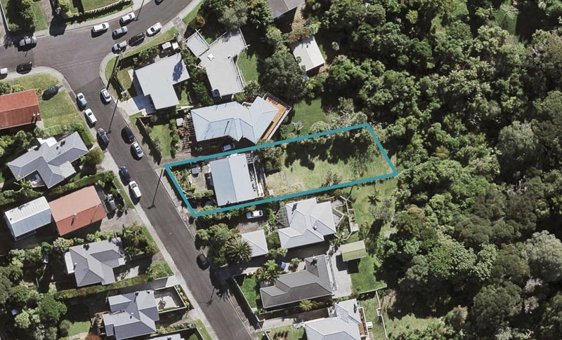 4 Felstead Street, Birkenhead, Auckland - Carousel 1